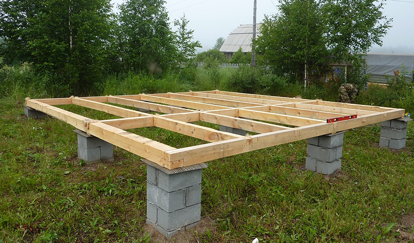 Монолитный фундамент (76 фото): строительство из плит для частного дома, процесс заливки, какой должна быть толщина для строения из газобетона