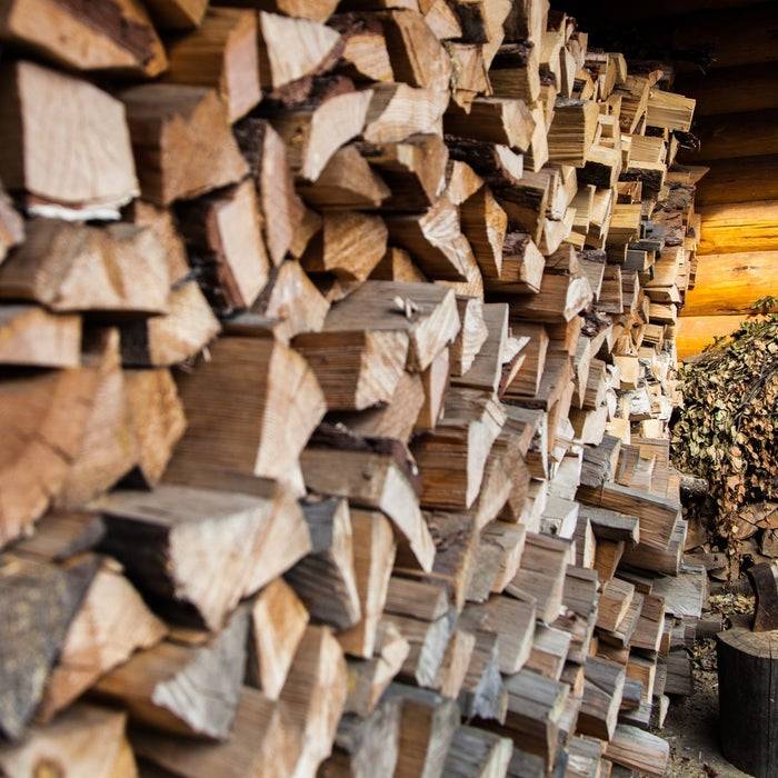 Выбор дров: сравнение различных пород, важные рекомендации