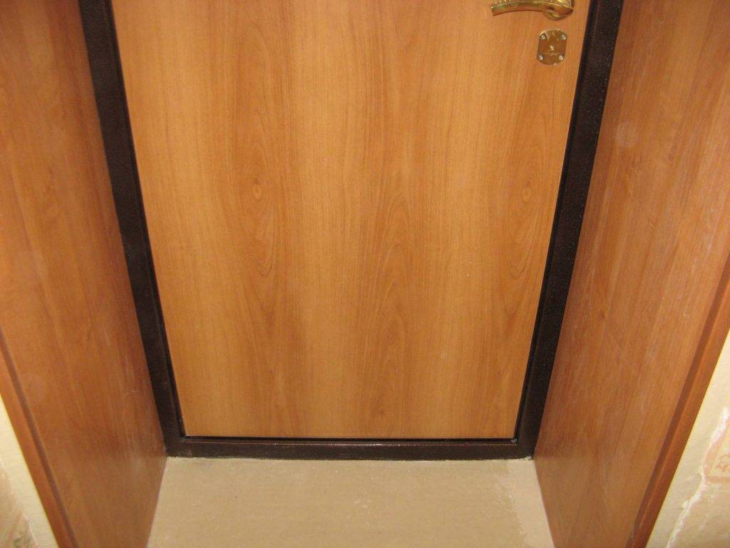 Откосы из ламината на входные двери: как правильно сделать?
