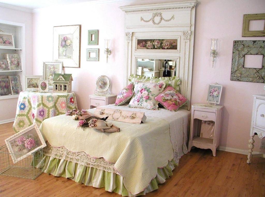 Спальня шебби шик - фото идеи интерьера со стилем прованс и шебби шик