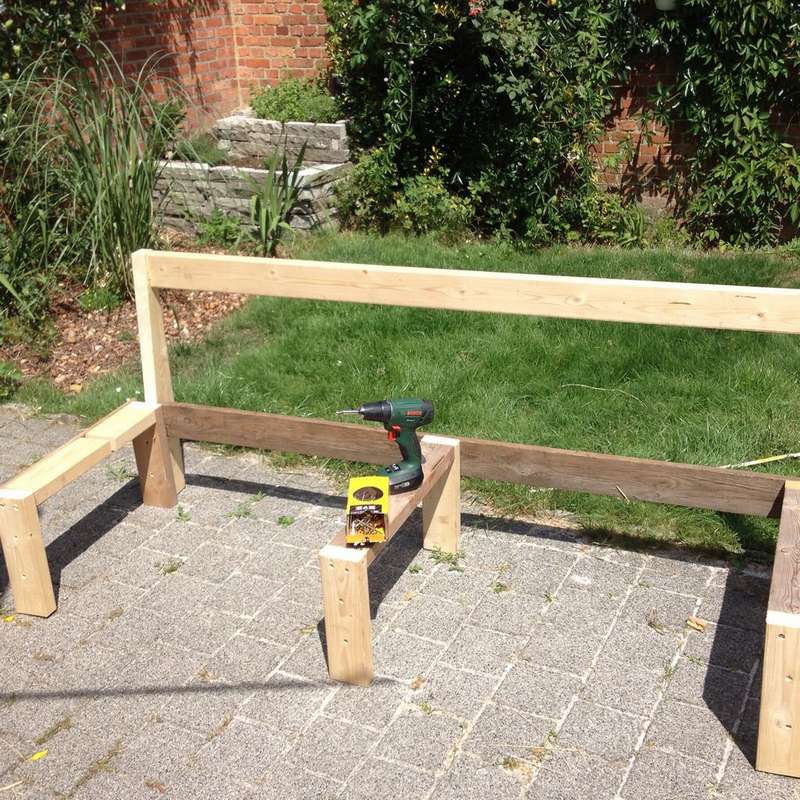 Скамейки из дерева своими руками: 3 проекта для сада и дачи