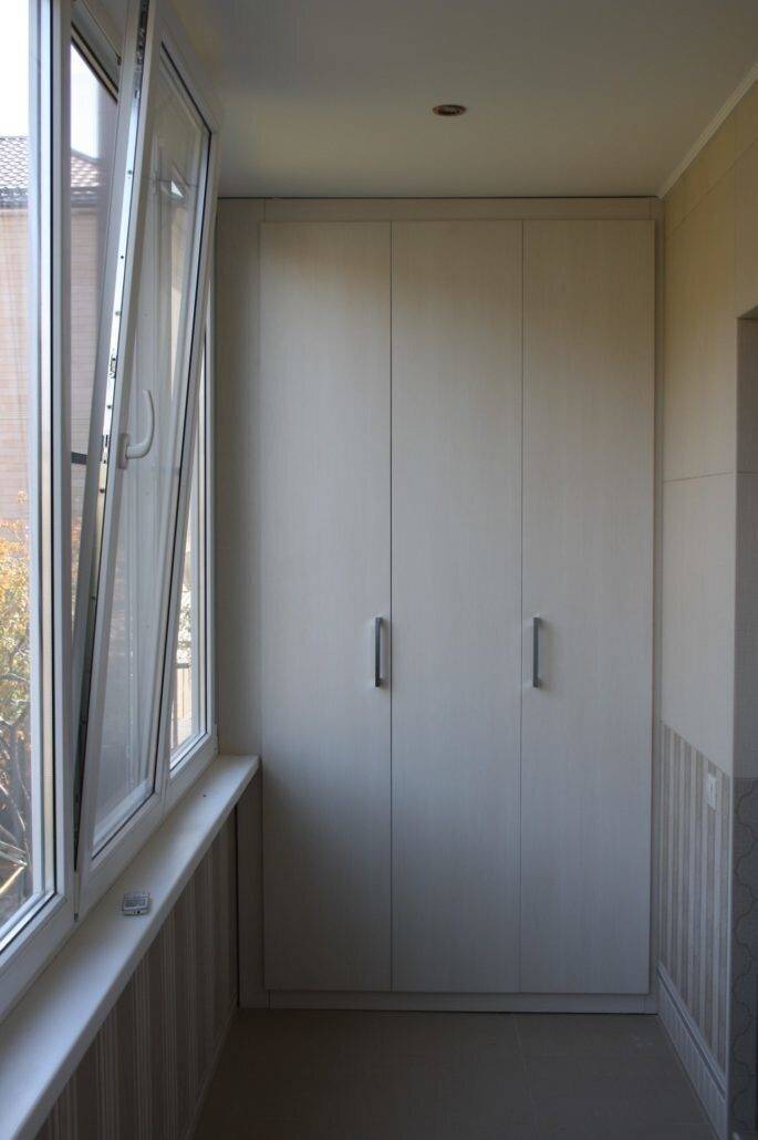 Шкаф на балкон - 70 фото изумительных вариантов дизайна.