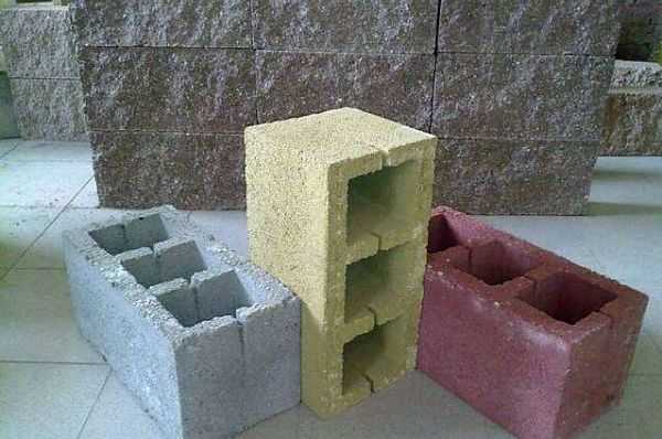 Керамзитобетонные блоки с облицовкой: цветные, с декоративным покрытием .