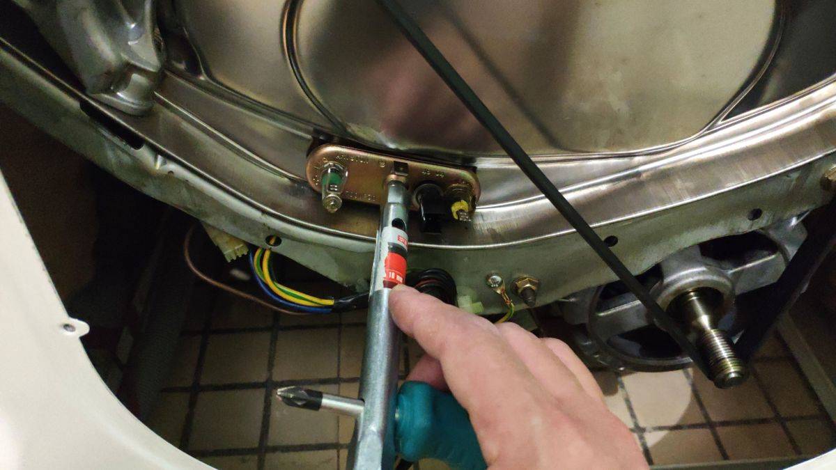 Как поменять тэн в стиральной машине lg – инструкция, как достать и вынуть старый элемент, а на его место поставить новый тен