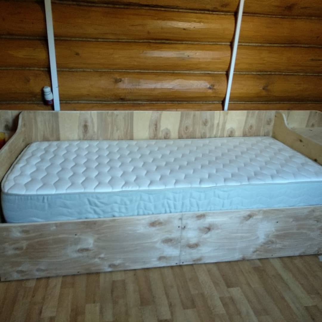 Кровать своими руками дешевле 10000 рублей, а выглядит намного дороже