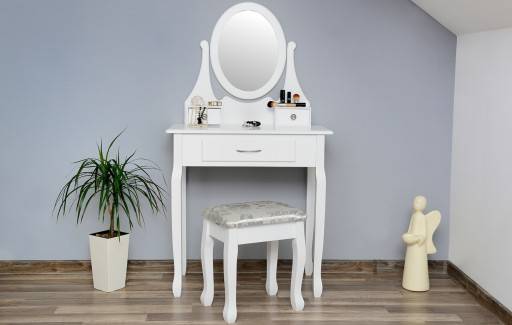 Белые туалетные столики с зеркалом: варианты дизайна