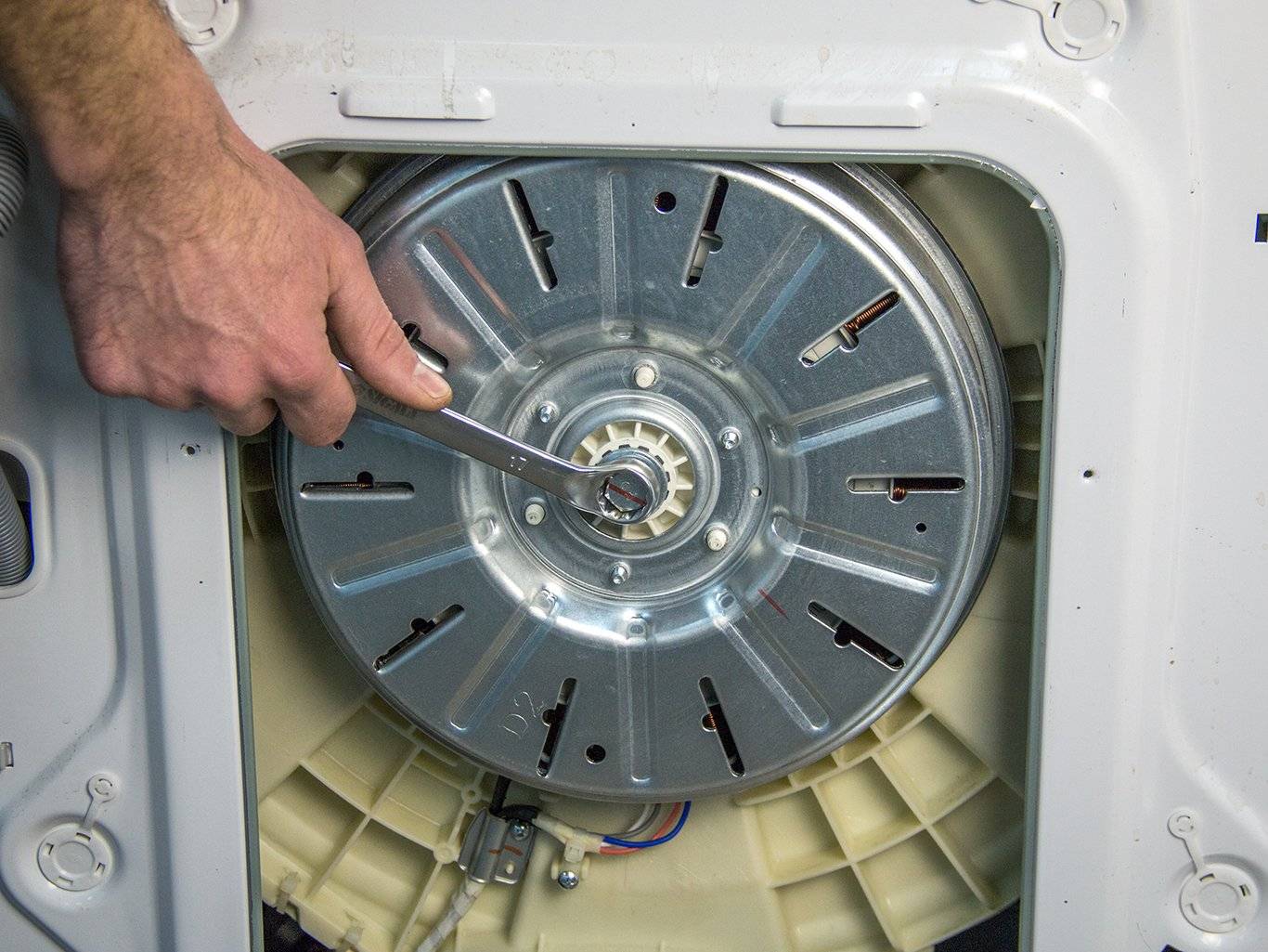 Не вращается барабан стиральной машины: причины и советы по ремонту