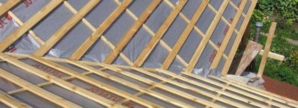 Как сделать обрешетку крыши под профнастил – учитываем шаг и правила монтажа
