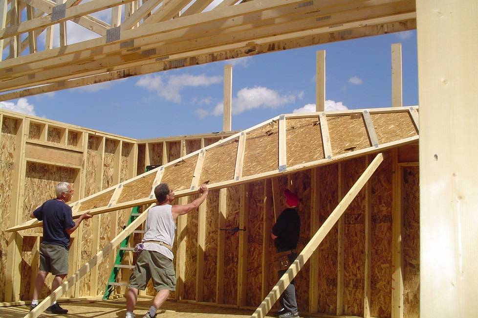 Строим каркасный дом: практические этапы своими руками