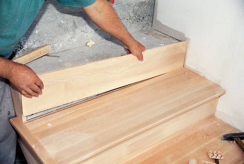Отделка бетонной лестницы деревом своими руками - инструкция