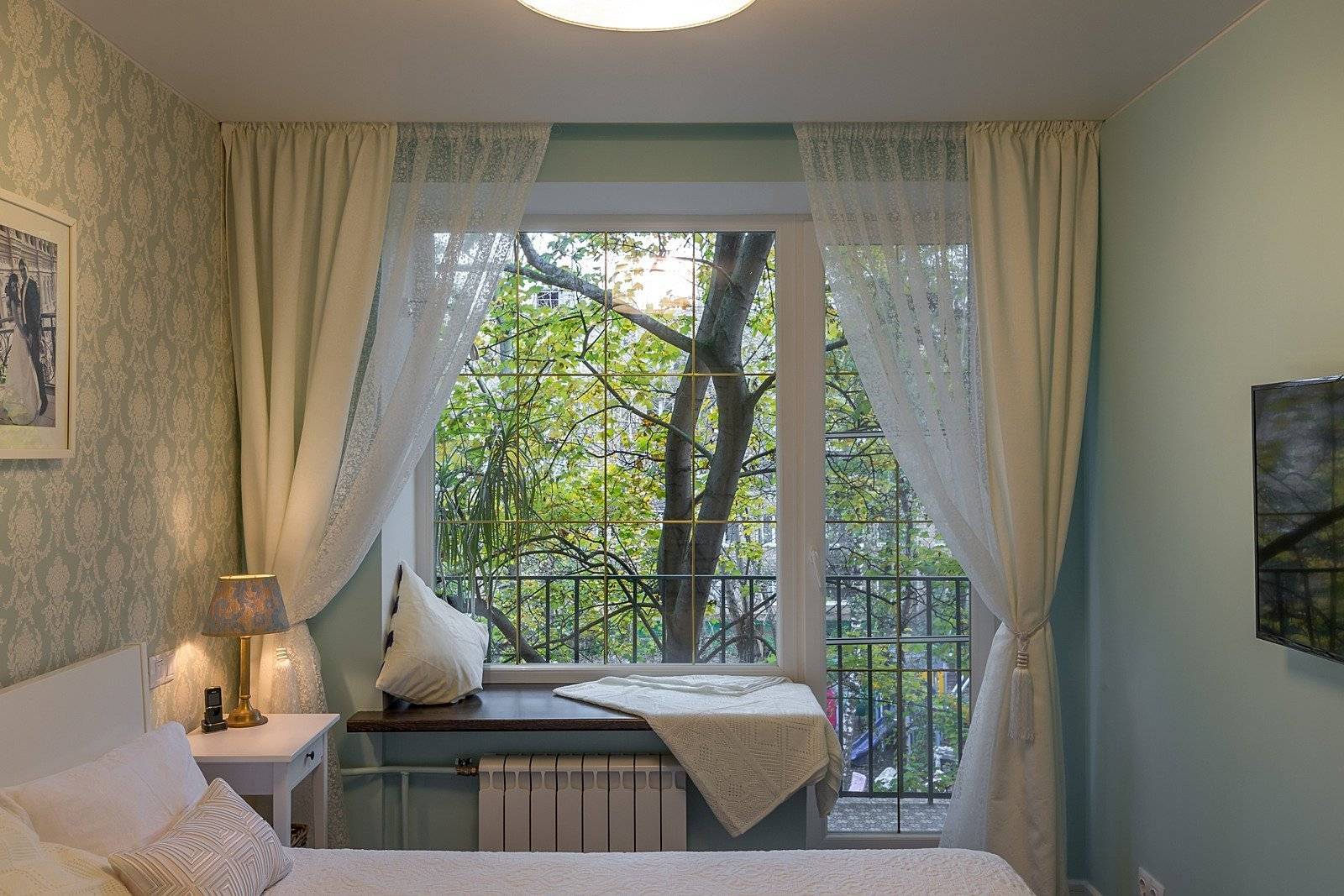 Короткие шторы в спальню — 145 фото новинок дизайна