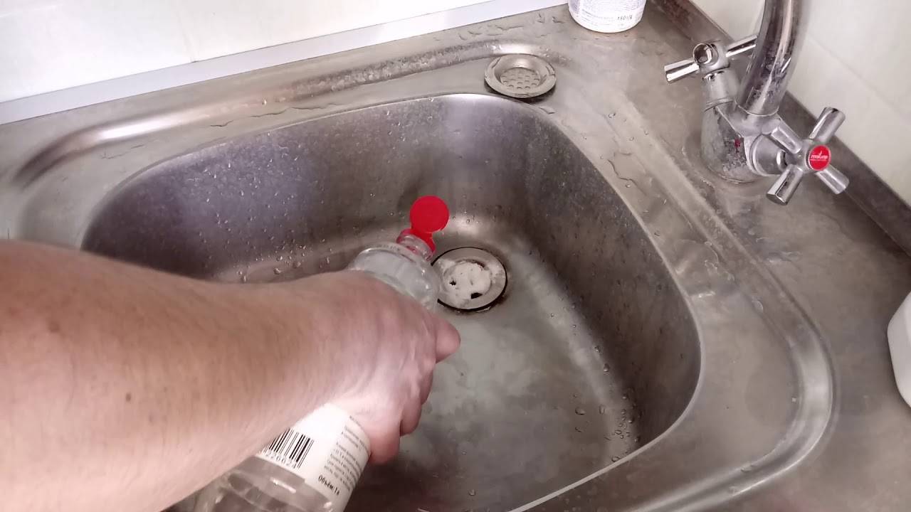 Как самостоятельно устранить засор в раковине (мойке или трубе) на кухне