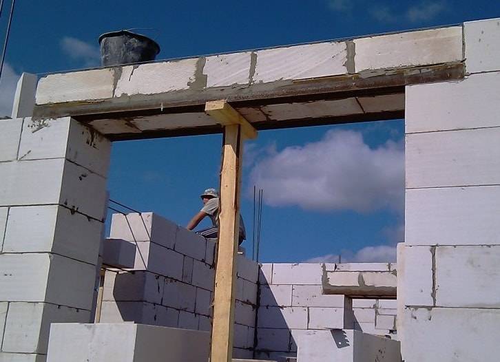 Строим дом из газобетона своими руками: возведение стен