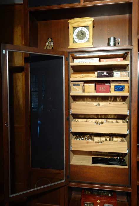 Шкафы для сигарет