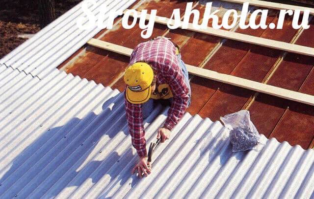 Как правильно крыть крышу шифером своими руками?