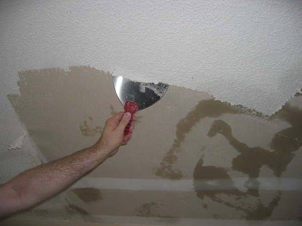 Советы специалиста: как быстро снять остатки обоев со стен?