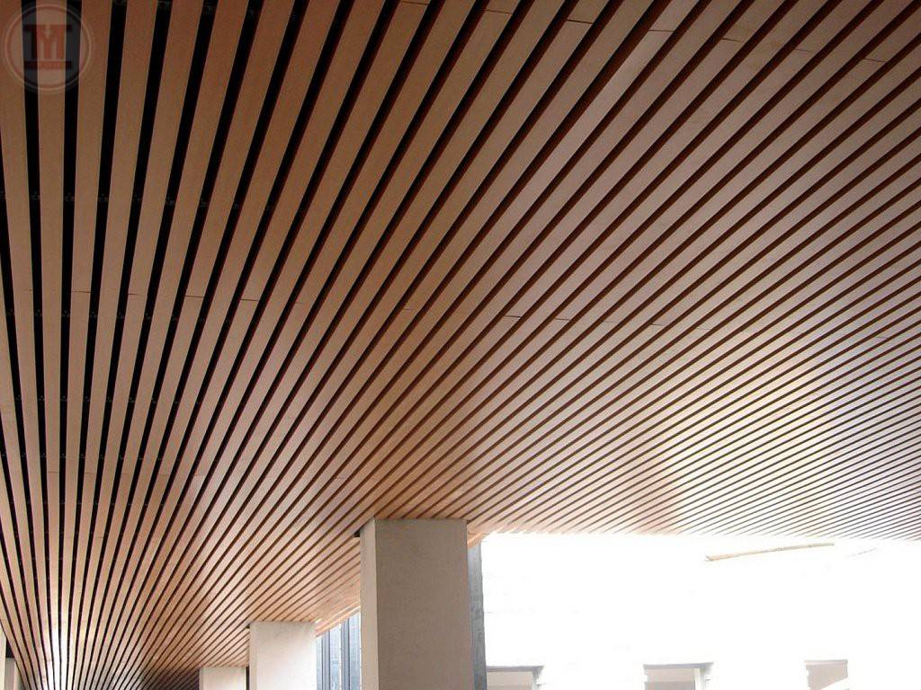 Деревянный реечный потолок с подсветкой своими руками и фото