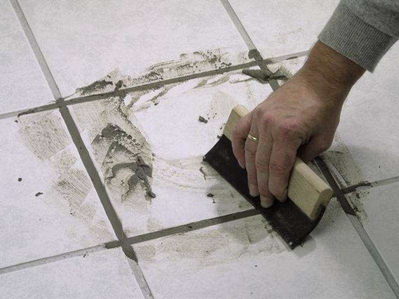 Как класть плитку на стену на кухне: своими руками на штукатурку, шпаклевку