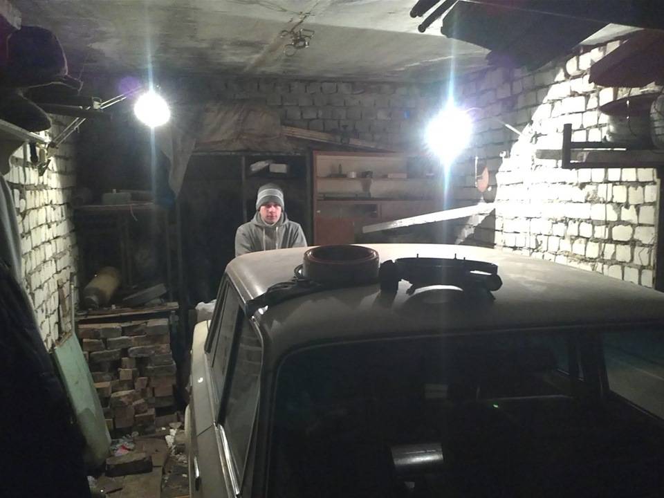 Освещение в гараже: как сделать свет в гараже своими руками