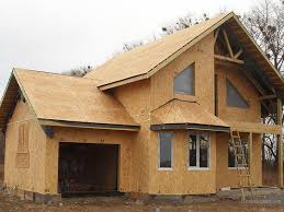 Из чего дешевле строить дом: из блоков, сруба или сип панели