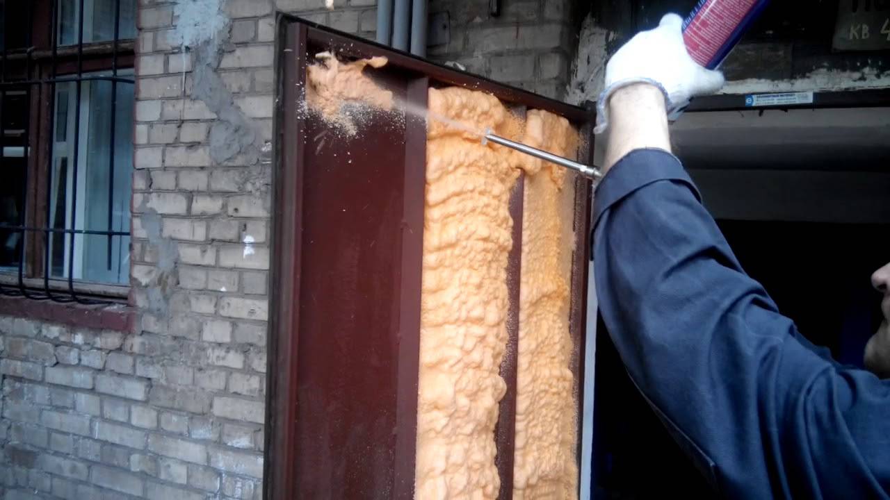 Как сделать утепление входных дверей в частном доме своими руками? пошагово +видео