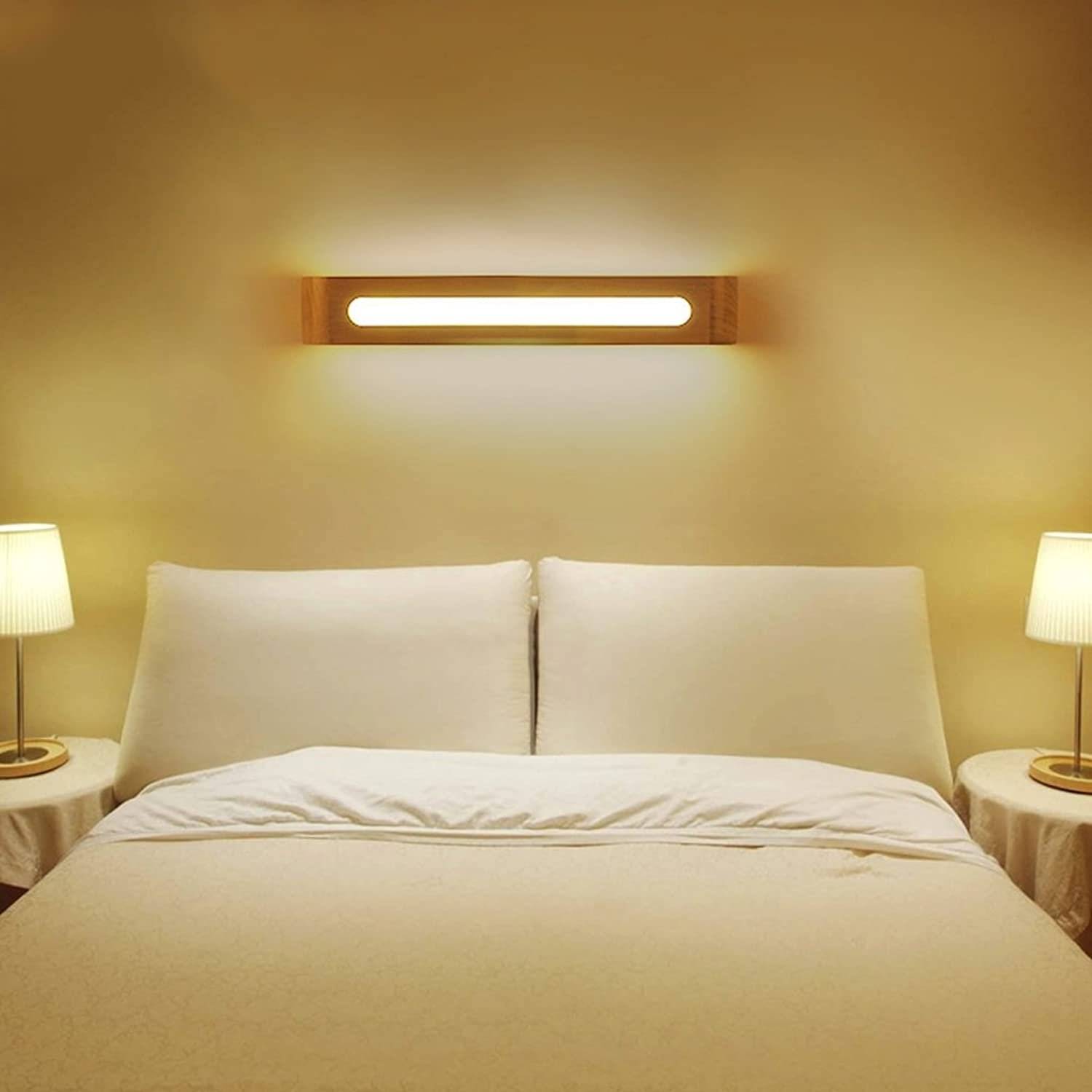 Светильники бра над кроватью в спальне: виды и расположение