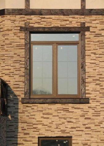 Как производится обрамление окон на фасаде дома облицовочным кирпичом фото кладки
