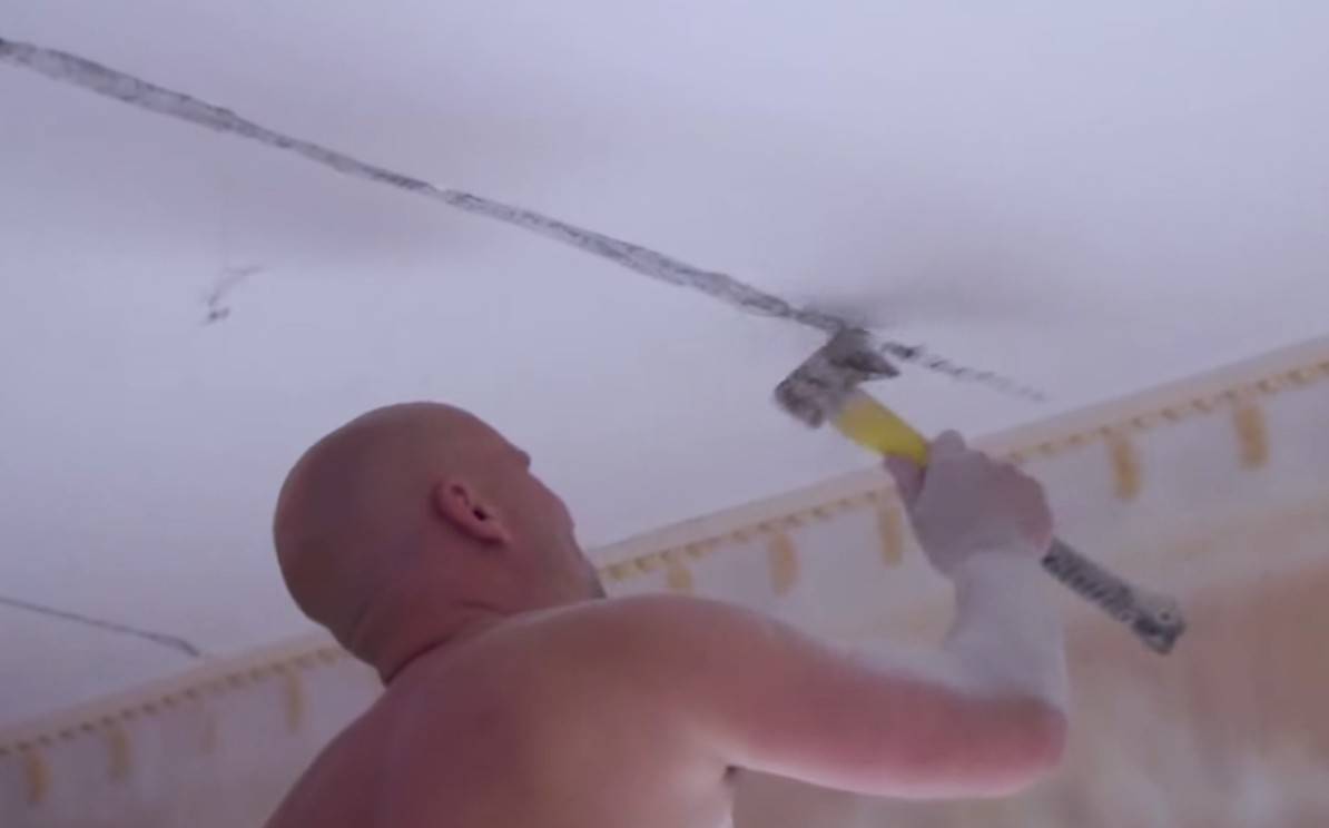Как заделать швы на потолке между плитами – профессиональный ремонт в квартире