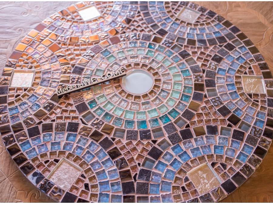 Изготовление красивой мозаичной столешницы в ванную